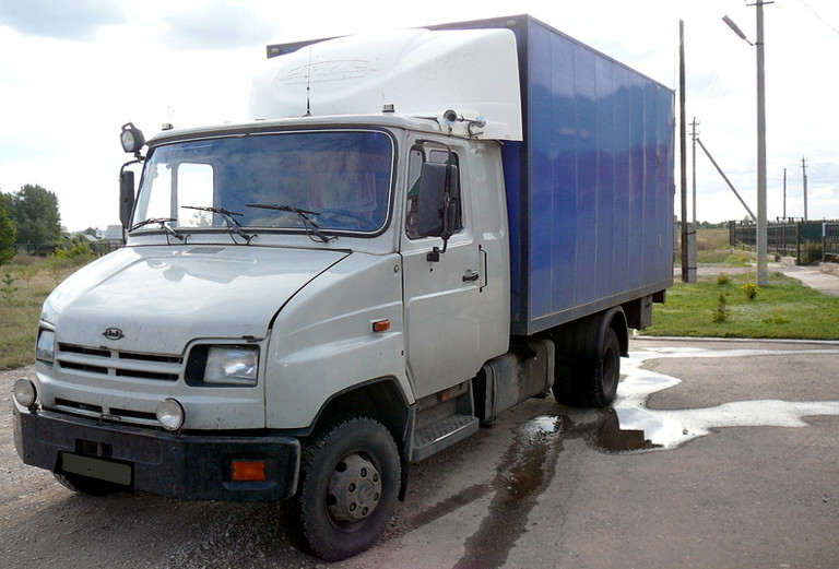 Заказ авто для доставки мебели : Заказ портера 2.8м/1т (фургон) из Симферополя в Ставрополь